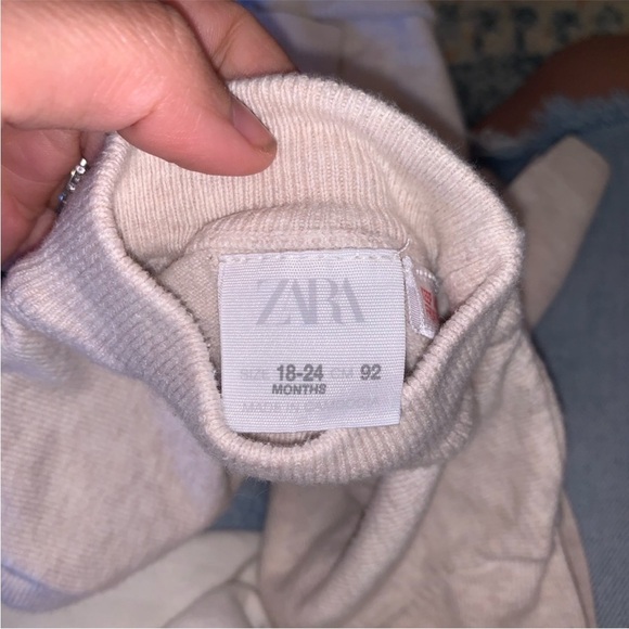 Zara Baby Boy Knit Bundle Overalls Mock Neck Sweater and Top Size 12-24 Mos - Picture 3 of 8